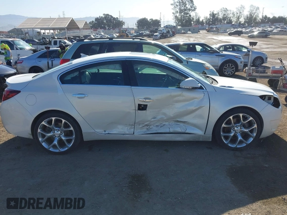 2014 Buick Regal GS with VIN 2G4GT5GX9E9253302, listed as a IAAI auction lot 42012519 with 101,692 mi miles. Bid and sale history available at carsss.com. Image 14.
