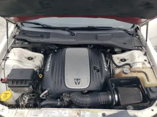 2007 Dodge Magnum R/T z VIN 2D4GV57267H853466, wystawiony jako Copart lot #71221914 z przebiegiem 163 746 mil mil oraz Szkoda całkowita • Salvage title. Historia ofert i sprzedaży dostępna na DreamBid. Obrazek 11.