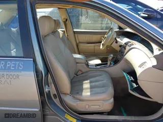 2001 Toyota Avalon XL w/Bucket Seats with VIN 4T1BF28B31U150439, listed as a IAAI auction lot 41868466 with 210,828 mi miles. Bid and sale history available at carsss.com. Image 5.