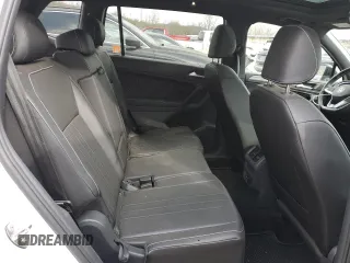 2023 Volkswagen Tiguan SE R-Line Black z VIN 3VVCB7AX0PM092196, wystawiony jako Copart lot #53115405 z przebiegiem 40 445 mil mil oraz Szkoda całkowita • Salvage title. Historia ofert i sprzedaży dostępna na DreamBid. Obrazek 11.
