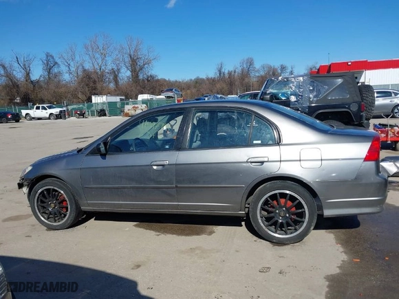 2004 Honda Civic LX with VIN 2HGES16664H624292, listed as a IAAI auction lot 41597991 with 207,443 mi miles. Bid and sale history available at carsss.com. Image 15.