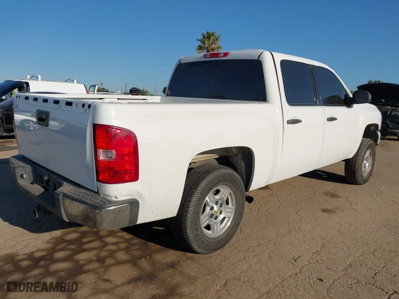 2007 Chevrolet Silverado 1500 LTZ with VIN 2GCEC13JX71515741, listed as a IAAI auction lot 41991842 with 150,596 mi miles. Bid and sale history available at carsss.com. Image 4.