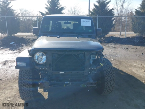 2018 Jeep Wrangler Unlimited Sport S with VIN 1C4HJXDG0JW166601, listed as a IAAI auction lot 41650217 with 30,319 mi miles. Bid and sale history available at carsss.com. Image 12.