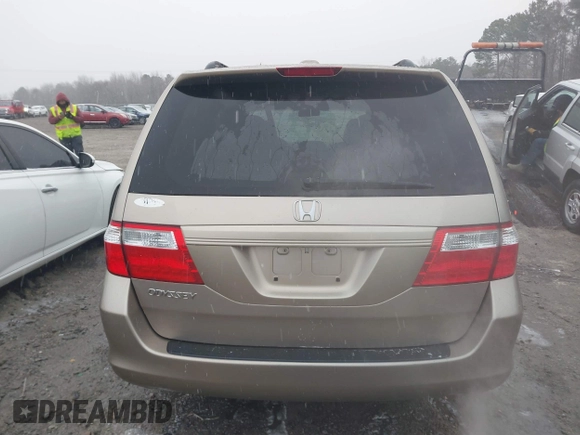 2007 Honda Odyssey EX-L with VIN 5FNRL38707B083040, listed as a IAAI auction lot 41624797 with 256,475 mi miles. Bid and sale history available at carsss.com. Image 16.