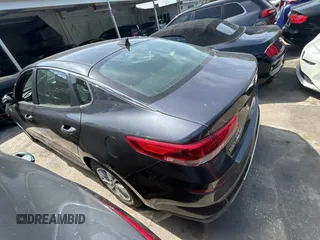 2019 Kia Optima LX with VIN 5XXGT4L36KG283458, listed as a Copart auction lot 54631745 with 95,676 mi miles and Salvage Title. Bid and sale history available at carsss.com. Image 3.