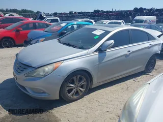 2011 Hyundai Sonata SE with VIN 5NPEC4AC0BH012927, listed as a IAAI auction lot 40395305 with 144,138 mi miles. Bid and sale history available at carsss.com. Image 2.