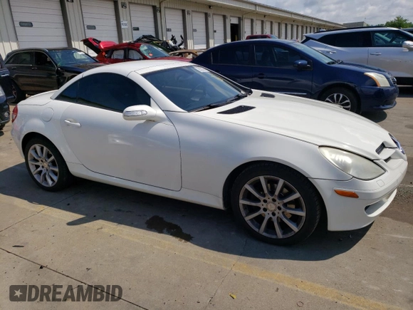 2007 Mercedes-Benz SLK-Class 3.0L with VIN WDBWK54F17F134263, listed as a Copart auction lot 63524744 with 64,006 mi miles and Non Repairable. Bid and sale history available at carsss.com. Image 4.