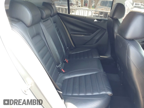 2008 Volkswagen Passat 3.6L V6 with VIN WVWDU73C58P065966, listed as a IAAI auction lot 42543613 with 142,948 mi miles and . Bid and sale history available at DreamBid. Image 8.
