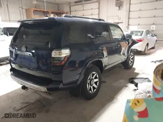2019 Toyota 4Runner SR5 with VIN JTEBU5JR7K5617372, listed as a IAAI auction lot 41866928 with 52,088 mi miles. Bid and sale history available at carsss.com. Image 4.