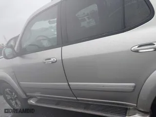 2006 Toyota Sequoia SR5 with VIN 5TDZT34A36S283826, listed as a IAAI auction lot 41724243 with 147,787 mi miles. Bid and sale history available at carsss.com. Image 15.