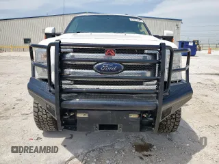 2015 Ford F-250 Lariat z VIN 1FT7W2BT5FED51952, wystawiony jako Copart lot #57121025 z przebiegiem 174 811 mil mil oraz Szkoda całkowita • Salvage title. Historia ofert i sprzedaży dostępna na DreamBid. Obrazek 5.