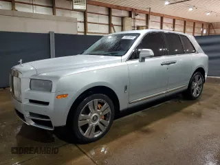 2024 Rolls-Royce Cullinan z VIN SLATV4C09RU224513, wystawiony jako Copart lot #70881884 z przebiegiem 3466 mil mil oraz Szkody całkowita. Historia ofert i sprzedaży dostępna na DreamBid. Obrazek 1.