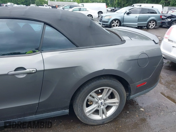 2011 Ford Mustang V6 with VIN 1ZVBP8EM2B5142545, listed as a IAAI auction lot 42667556 with 138,177 mi miles and . Bid and sale history available at DreamBid. Image 6.