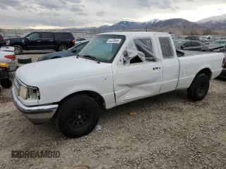 1997 Ford Ranger XLT with VIN 1FTCR14X7VPA62820, listed as a Copart auction lot 44220685 with 134,973 mi miles and Salvage Title. Bid and sale history available at carsss.com. Image 1.