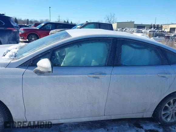 2020 Ford Fusion SE with VIN 3FA6P0HD3LR146853, listed as a IAAI auction lot 41618626 with 54,265 mi miles and . Bid and sale history available at DreamBid. Image 14.