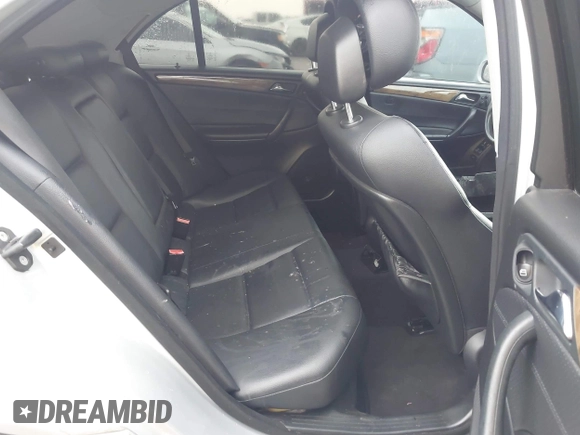2007 Mercedes-Benz C 230 Sport с VIN WDBRF52H17F923745, выставлен на аукционе IAAI как лот 42195443 с пробегом 163 999 миль миль и . История ставок и продаж доступна на DreamBid. Изображение 8.