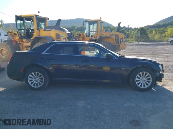 2015 Chrysler 300 Limited with VIN 2C3CCAAGXFH779843, listed as a IAAI auction lot 40284433 with 251,182 mi miles and . Bid and sale history available at DreamBid. Image 14.