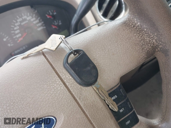 2005 Ford F-150 STX with VIN 1FTRX14W75NA08355, listed as a IAAI auction lot 42634298 with 229,704 mi miles and . Bid and sale history available at DreamBid. Image 11.