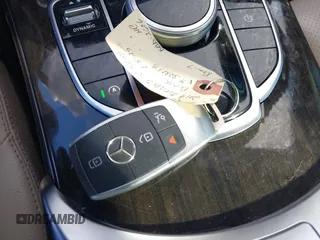2019 Mercedes-Benz C 300 z VIN 55SWF8DB9KU322058, wystawiony jako IAAI lot #41387405 z przebiegiem 73 483 mil mil oraz . Historia ofert i sprzedaży dostępna na DreamBid. Obrazek 11.