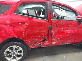 2021 Ford EcoSport SE z VIN MAJ6S3GL1MC442138, wystawiony jako IAAI lot #41774643 z przebiegiem 27 344 mil mil oraz . Historia ofert i sprzedaży dostępna na DreamBid. Obrazek 6.