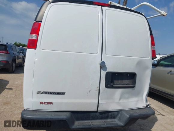 2020 Chevrolet Express Cargo with VIN 1GCWGAFP0L1161172, listed as a IAAI auction lot 42135101 with 130,189 mi miles and . Bid and sale history available at DreamBid. Image 16.