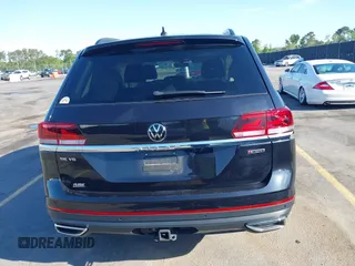 2022 Volkswagen Atlas SE z VIN 1V2KR2CA0NC564914, wystawiony jako IAAI lot #42035604 z przebiegiem 35 678 mil mil oraz . Historia ofert i sprzedaży dostępna na DreamBid. Obrazek 16.