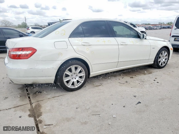 2012 Mercedes-Benz E-Class E 350 Luxury with VIN WDDHF5KB0CA523763, listed as a Copart auction lot 51017595 with 188,884 mi miles and Salvage Title. Bid and sale history available at carsss.com. Image 3.