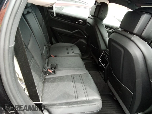 2019 Porsche Cayenne z VIN WP1AA2AY2KDA11299, wystawiony jako Copart lot #57169235 z przebiegiem Nie podano mil oraz Nie do naprawy • Non repairable. Historia ofert i sprzedaży dostępna na DreamBid. Obrazek 11.
