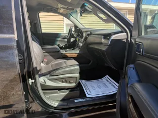 2018 Chevrolet Suburban LT with VIN 1GNSKHKC7JR231877, listed as a Copart auction lot 53403835 with 212,823 mi miles and Clean Title. Bid and sale history available at carsss.com. Image 5.