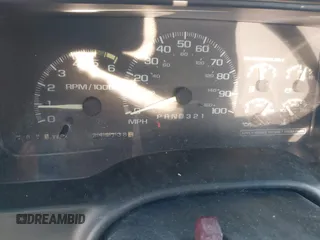 1996 Chevrolet Silverado 1500 with VIN 1GCEC14W2TZ142772, listed as a IAAI auction lot 41986326 with 249,738 mi miles and . Bid and sale history available at DreamBid. Image 7.