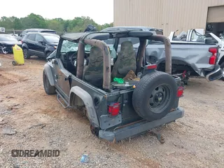 2004 Jeep Wrangler X z VIN 1J4FA39S84P714902, wystawiony jako IAAI lot #42011039 z przebiegiem Nie podano mil oraz . Historia ofert i sprzedaży dostępna na DreamBid. Obrazek 3.
