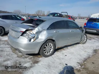 2012 Chrysler 200 Touring with VIN 1C3CCBBG9CN321735, listed as a IAAI auction lot 41597517 with 163,747 mi miles. Bid and sale history available at carsss.com. Image 4.