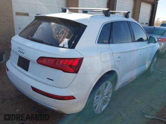2020 Audi Q5 Premium Plus with VIN WA1BNAFY0L2014027, listed as a IAAI auction lot 41199263 with 30,430 mi miles. Bid and sale history available at carsss.com. Image 4.