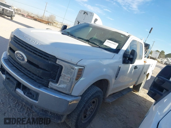 2019 Ford F-350 with VIN 1FT7X3B69KED70740, listed as a IAAI auction lot 41665562 with 190,822 mi miles and . Bid and sale history available at DreamBid. Image 14.