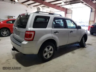 2009 Ford Escape XLT with VIN 1FMCU93G79KA20001, listed as a Copart auction lot 49480065 with 145,251 mi miles and Salvage Title. Bid and sale history available at carsss.com. Image 3.