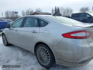2014 Ford Fusion Titanium Hybrid with VIN 3FA6P0RU1ER291455, listed as a IAAI auction lot 41821152 with 108,408 mi miles. Bid and sale history available at carsss.com. Image 14.