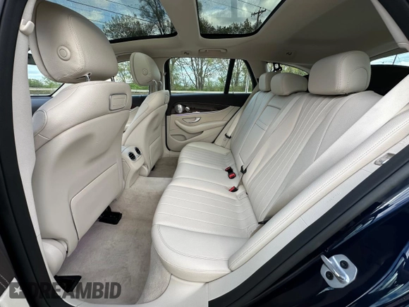 2019 Mercedes-Benz E 450 with VIN WDDZH6JB9KA591631, listed as a Copart auction lot 56421825 with 158,139 mi miles and Clean Title. Bid and sale history available at DreamBid. Image 13.