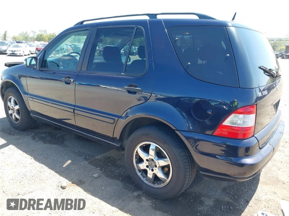 2003 Mercedes-Benz M 350 с VIN 4JGAB57E73A430678, выставлен на аукционе IAAI как лот 42268554 с пробегом 239 108 миль миль и . История ставок и продаж доступна на DreamBid. Изображение 3.