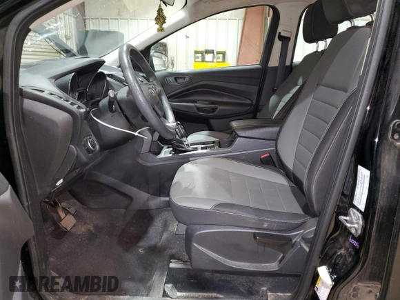 2017 Ford Escape S with VIN 1FMCU0F70HUB18958, listed as a Copart auction lot 46043985 with 190,447 mi miles and Salvage Title. Bid and sale history available at carsss.com. Image 7.