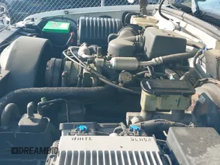 1998 GMC Sierra 1500 с VIN 1GTEK19R1WR515780, выставлен на аукционе IAAI как лот 43231965 с пробегом 247 488 миль миль и . История ставок и продаж доступна на DreamBid. Изображение 12.