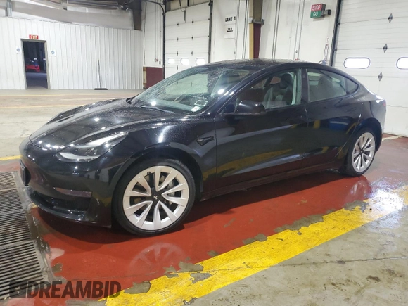 2023 Tesla Model 3 z VIN 5YJ3E1EA4PF451241, wystawiony jako Copart lot #61045835 z przebiegiem 69 738 mil mil oraz Czysty tytuł • Clean title. Historia ofert i sprzedaży dostępna na DreamBid. Obrazek 1.