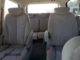 2010 Kia Sedona LX with VIN KNDMG4C35A6342603, listed as a Copart auction lot 76659124 with 205,052 mi miles and Clean Title. Bid and sale history available at carsss.com. Image 10.