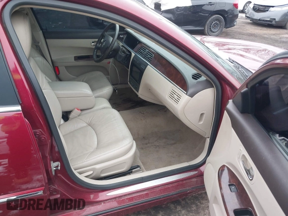 2008 Buick LaCrosse CXL with VIN 2G4WD582381377015, listed as a IAAI auction lot 41564462 with 87,374 mi miles. Bid and sale history available at carsss.com. Image 5.