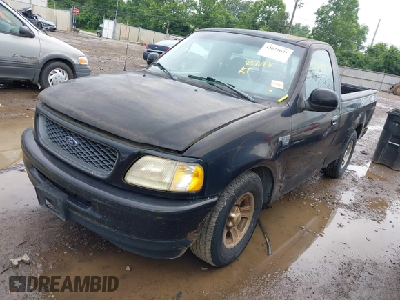 1998 Ford F-150 with VIN 1FTYF17W0WNC12927, listed as a IAAI auction lot 42621641 with 251,079 mi miles and . Bid and sale history available at DreamBid. Image 17.
