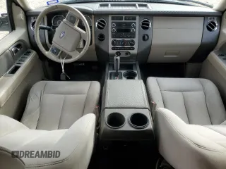 2008 Ford Expedition Max SSV z VIN 1FMFK15588LA14734, wystawiony jako Copart lot #83974404 z przebiegiem 205 662 mil mil oraz Szkoda całkowita • Salvage title. Historia ofert i sprzedaży dostępna na DreamBid. Obrazek 8.