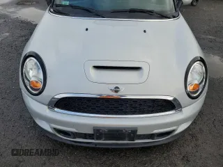 2013 MINI Convertible S with VIN WMWZP3C55DT297215, listed as a Copart auction lot 87995095 with Not provided miles and Salvage title. Bid and sale history available at DreamBid. Image 11.