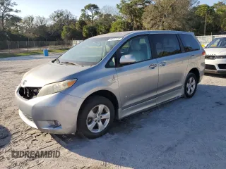 2011 Toyota Sienna LE AAS with VIN 5TDKK3DC8BS024636, listed as a Copart auction lot 43777175 with 187,213 mi miles and Salvage Title. Bid and sale history available at carsss.com. Image 1.
