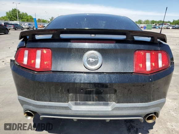 2011 Ford Mustang GT z VIN 1ZVBP8CF2B5139746, wystawiony jako Copart lot #57845505 z przebiegiem 98 469 mil mil oraz Szkoda całkowita • Salvage title. Historia ofert i sprzedaży dostępna na DreamBid. Obrazek 6.
