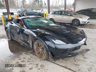 2015 Chevrolet Corvette Z06 3LZ with VIN 1G1YU2D67F5606353, listed as a IAAI auction lot 41500987 with 20,876 mi miles. Bid and sale history available at carsss.com. Image 1.