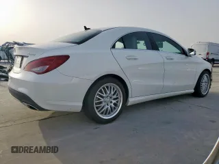 2019 Mercedes-Benz CLA 250 z VIN WDDSJ4GB8KN725250, wystawiony jako Copart lot #56560205 z przebiegiem 55 065 mil mil oraz Szkoda całkowita • Salvage title. Historia ofert i sprzedaży dostępna na DreamBid. Obrazek 3.